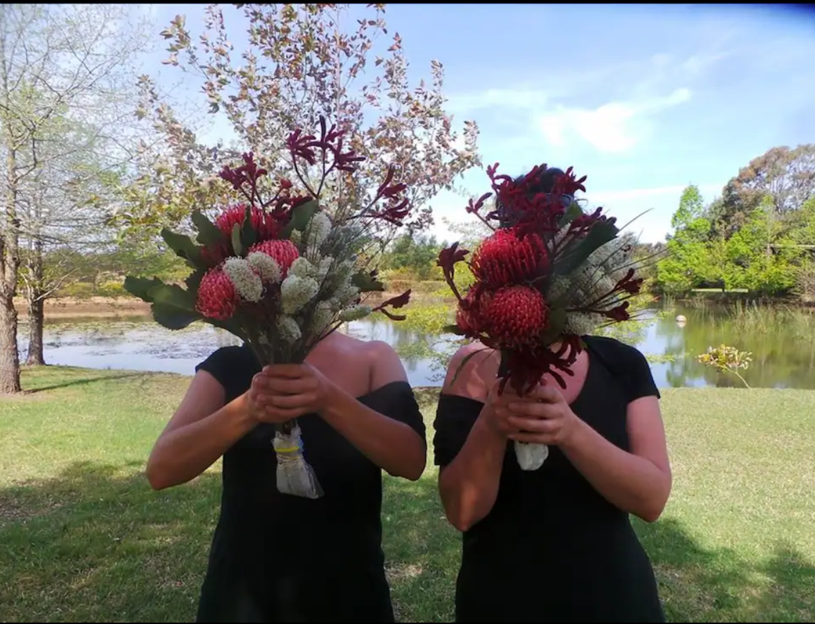 Wander & Pick Flower picking experience. 1 hr from Sydney