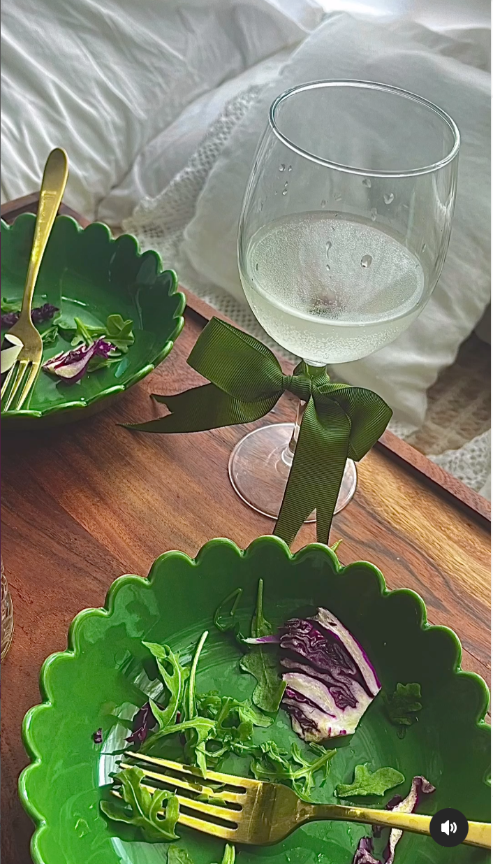 * Cottagecore themed Picnic