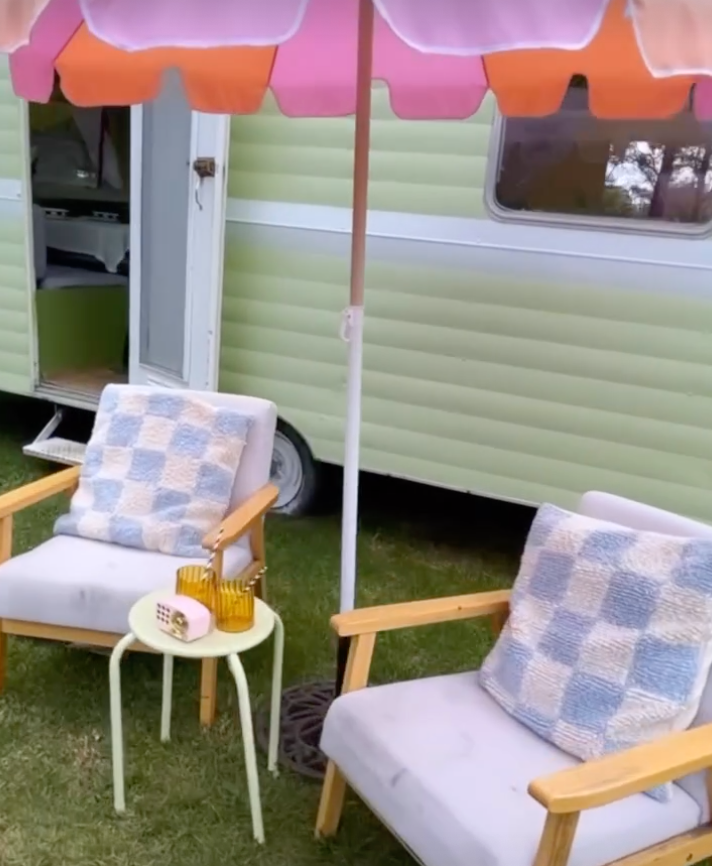 Air B&B Retro Glamping!