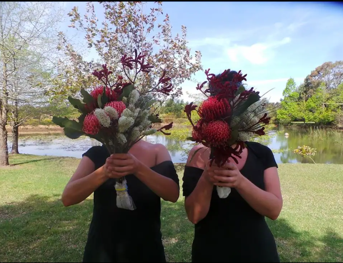 Wander &  Pick Flower picking experience. 1 hr from Sydney